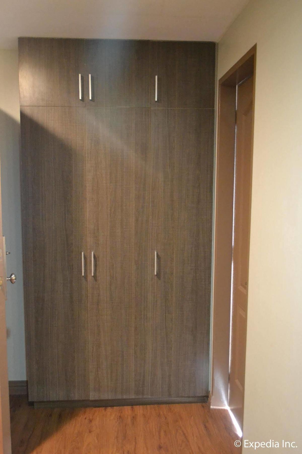 Vista Real Hotel Tagaytay City Екстер'єр фото